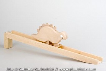 Lezoun přírodní stegosaurus
